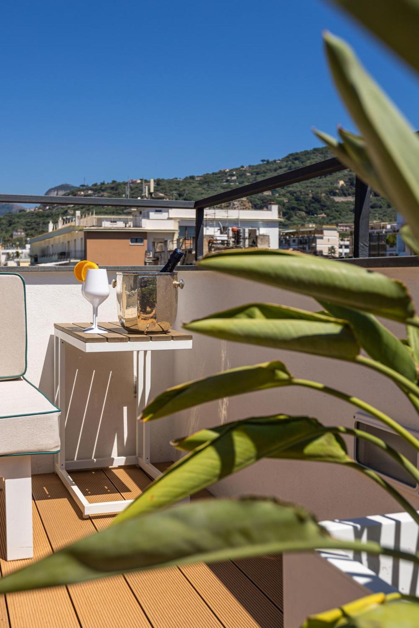 Boutique Suites 186 سورينتو المظهر الخارجي الصورة